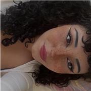 Joven de 18 años, con titulo de C1 en Cambridge en inglés.